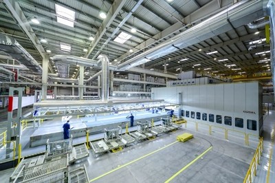 受邀參觀別克武漢工廠 新英朗從胚料到整車的過(guò)程