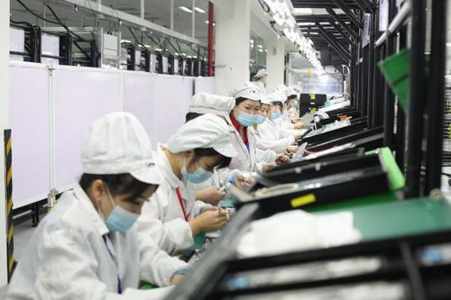 停工1天損失1億 與新冠感染者同車廂的他,如何重新點(diǎn)亮武漢工廠